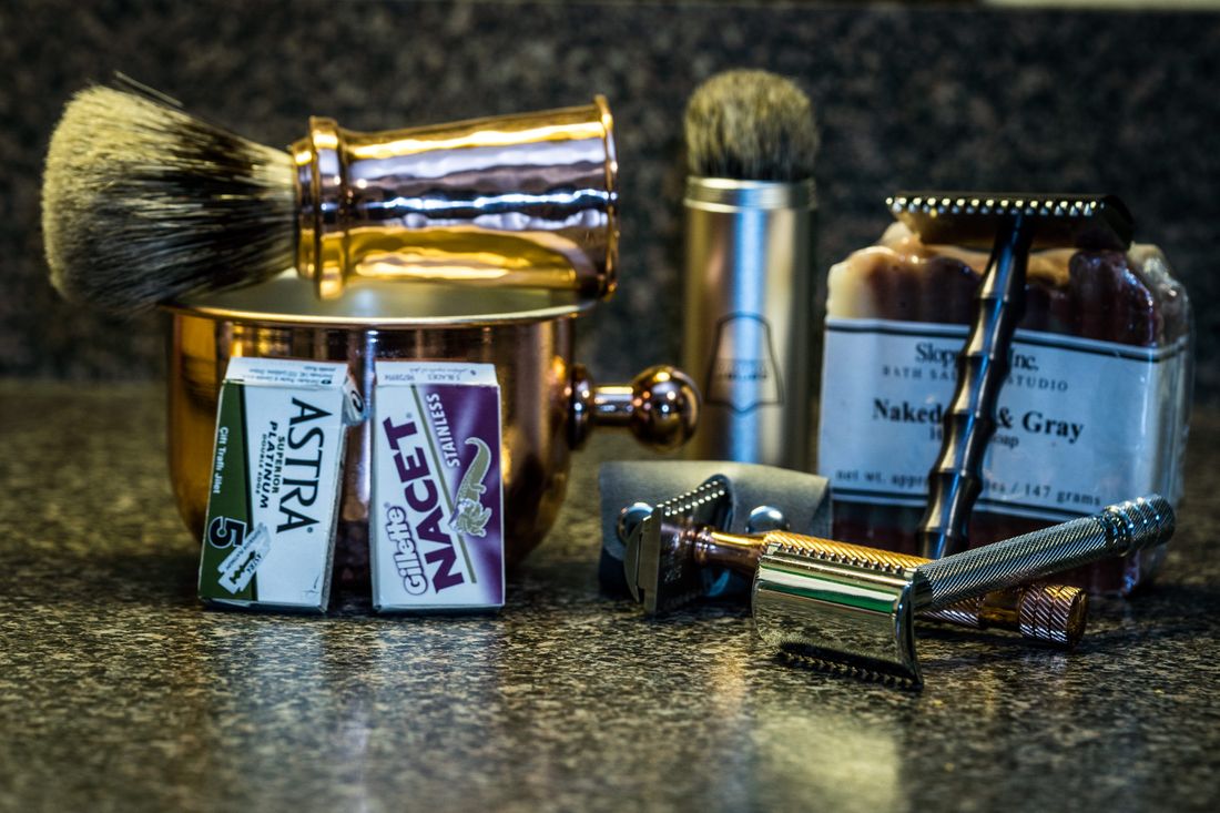 3 razors, 2 shave brushes, 2 packs of blades, 1 shave cup 1 bar soap